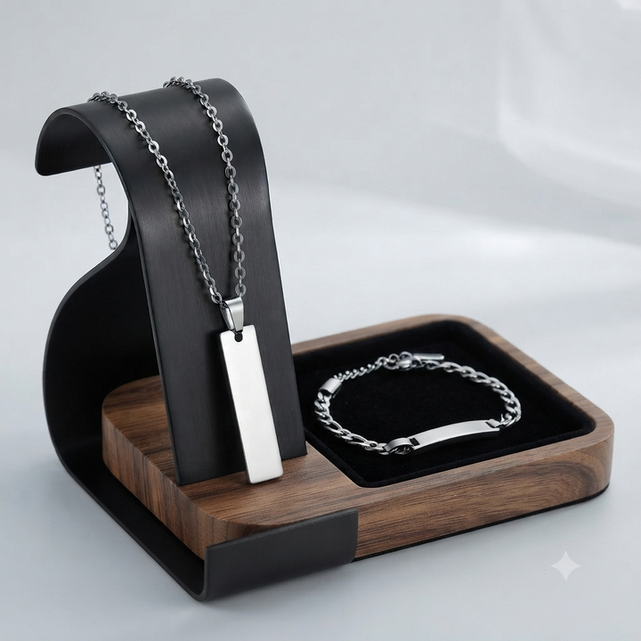 Set collana e bracciale in acciaio stile urban personalizzabile, vista esposizione