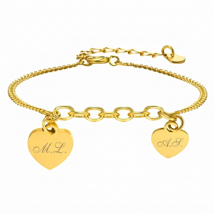 Bracciale personalizzato in acciaio con ciondoli cuore incisi con iniziali